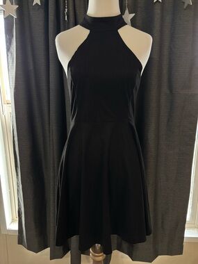 Sleeveless Halter Black Skater Dress